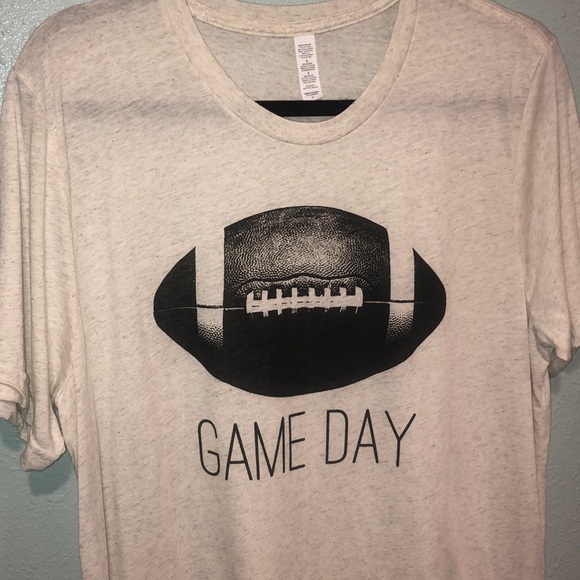 Game Day W shirt - Picture 4 of 4